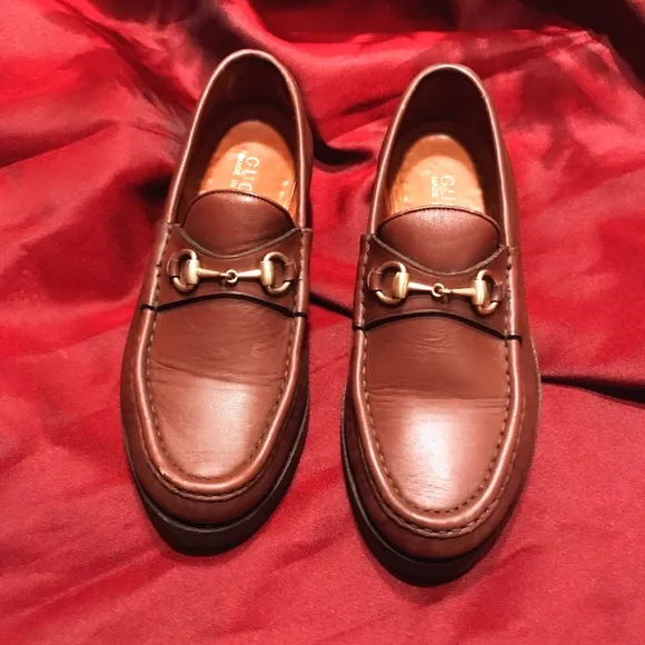 Women’s Gucci Browns Leather Loafer Shoes Horse Bit Embellishment