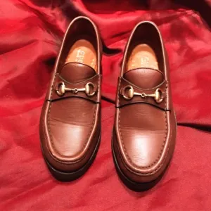 Women’s Gucci Browns Leather Loafer Shoes Horse Bit Embellishment