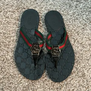 Women’s Gucci Sandals