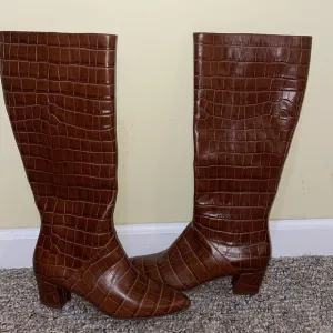 Womens New Naturalizer Melanie Brown Croco Boots