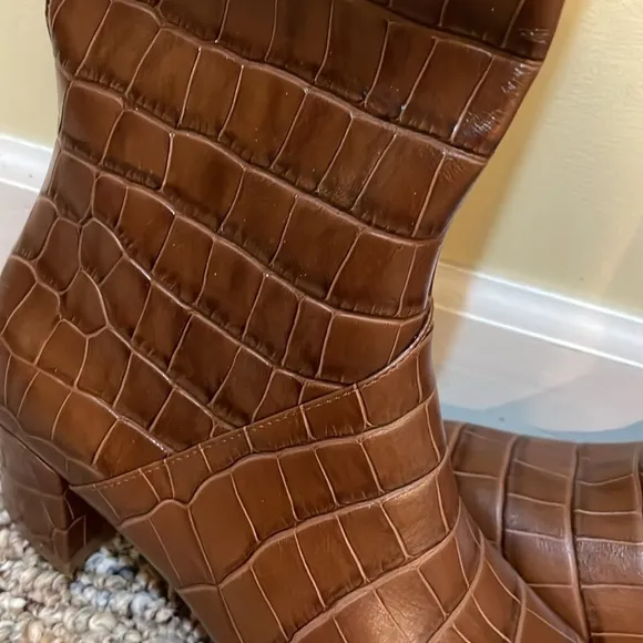 Womens New Naturalizer Melanie Brown Croco Boots