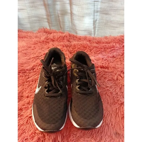 Women's Nike Renew Ride 3 Running Sneakers Black/White Size 7