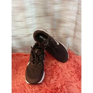 Women's Nike Renew Ride 3 Running Sneakers Black/White Size 7