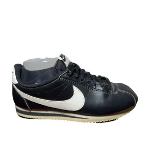 Women’s Nike Cortez athletic sneakers black size 8