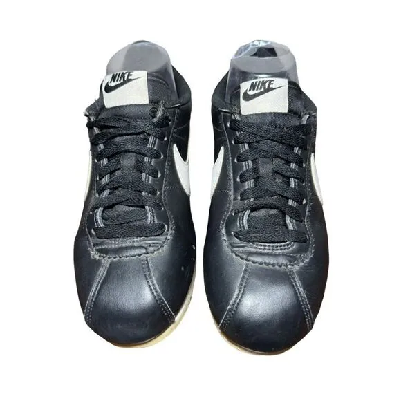 Women’s Nike Cortez athletic sneakers black size 8