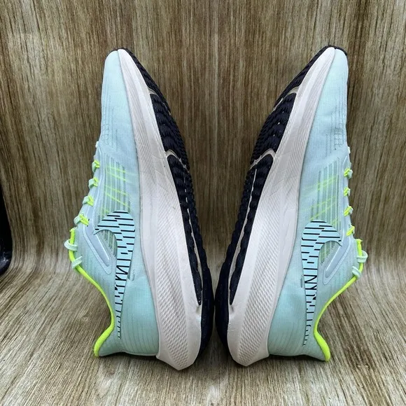 Women's Size 10.5 Men's 9 - Nike Air Zoom Pegasus 39 Green Running Shoes Sneaker