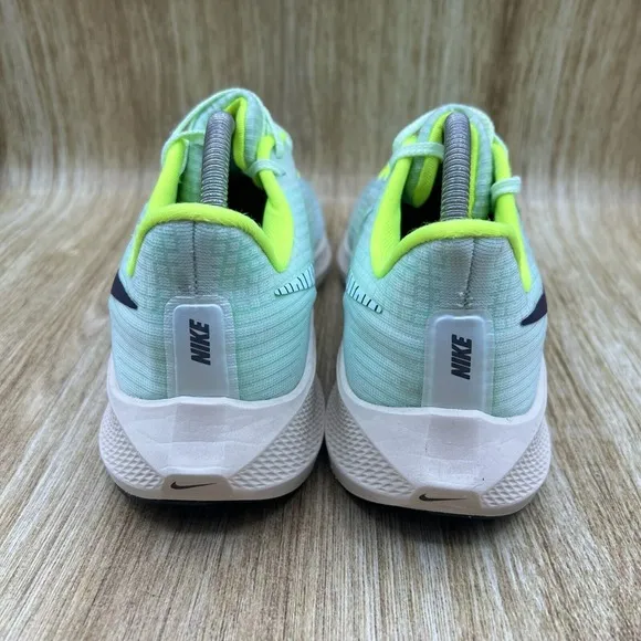 Women's Size 10.5 Men's 9 - Nike Air Zoom Pegasus 39 Green Running Shoes Sneaker