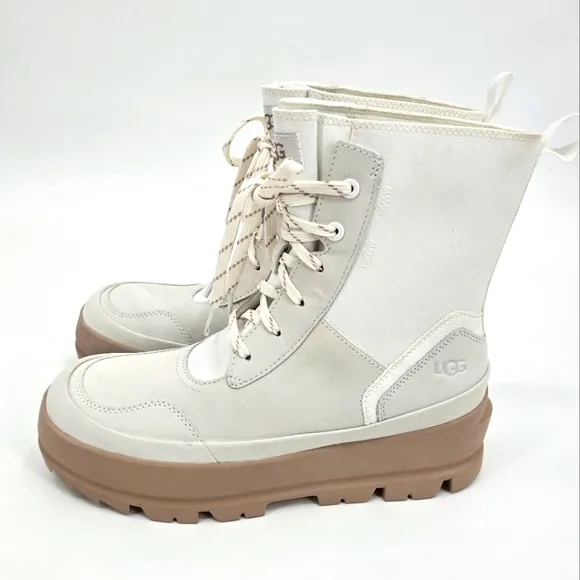 Women's The UGG Lug Boot Sneaker Size 9