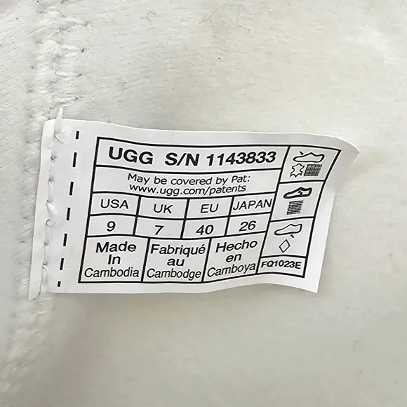 Women's The UGG Lug Boot Sneaker Size 9