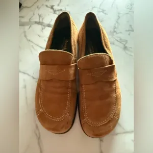 Women’s Vintage Donald J. Plainer brown suede loafers shoes size 7