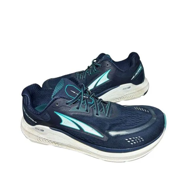 Women’s Altra ego max athletic running shoes size 10.5 blue