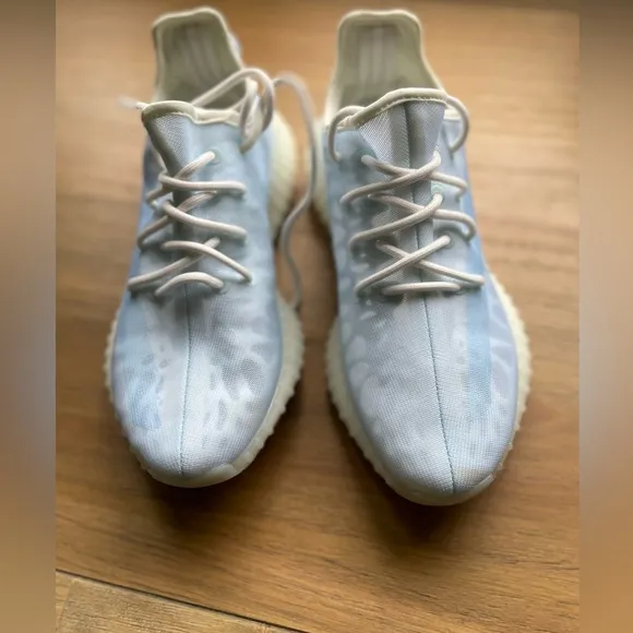 Yeezy Sneakers Adidas