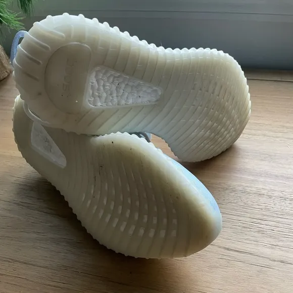Yeezy Sneakers Adidas