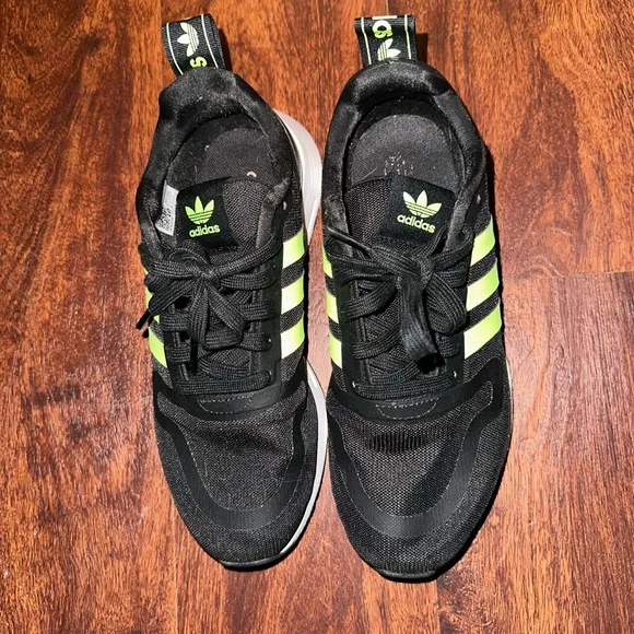 Youth Adidas Multix sneakers size 5.5