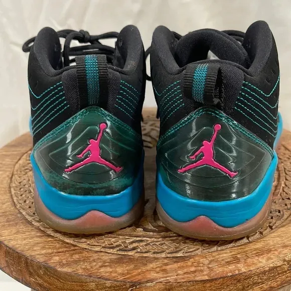 Youth Nike Air Jordan Velocity sneakers 5