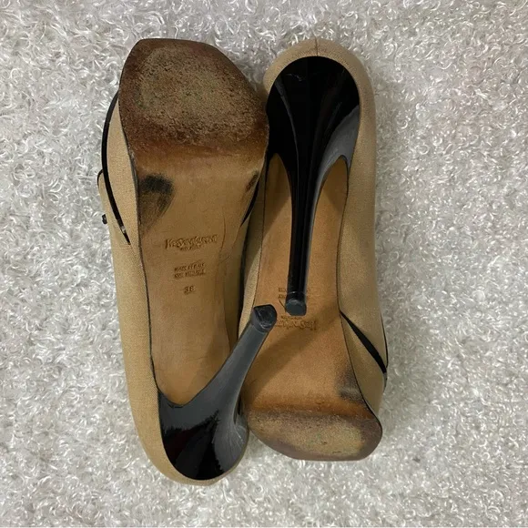 Yves Saint Laurent Authentic leopard pumps heels