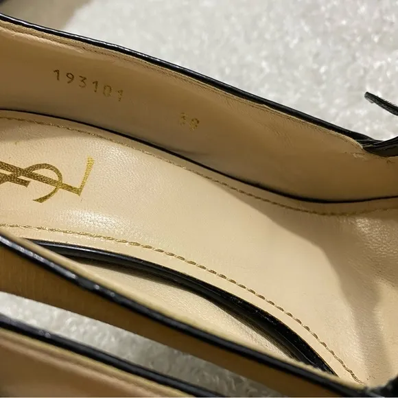 Yves Saint Laurent Authentic leopard pumps heels