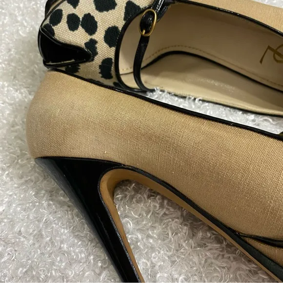 Yves Saint Laurent Authentic leopard pumps heels