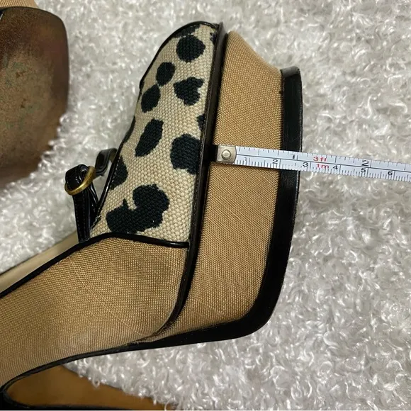 Yves Saint Laurent Authentic leopard pumps heels