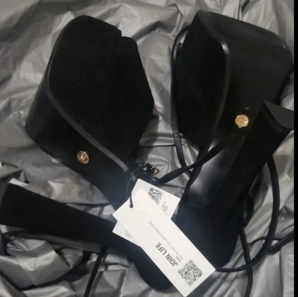 Zara Black Platform Heels