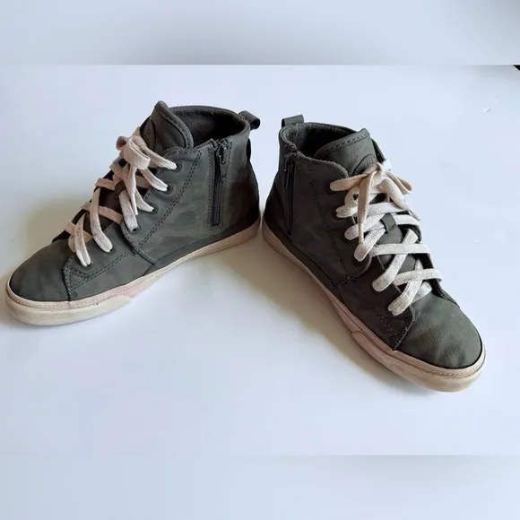 Zara Kids Green Patch High-Top Sneakers EU 34/35 US 2 Space Theme Unisex