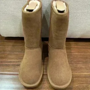 ZGR boots Ugg style size 7